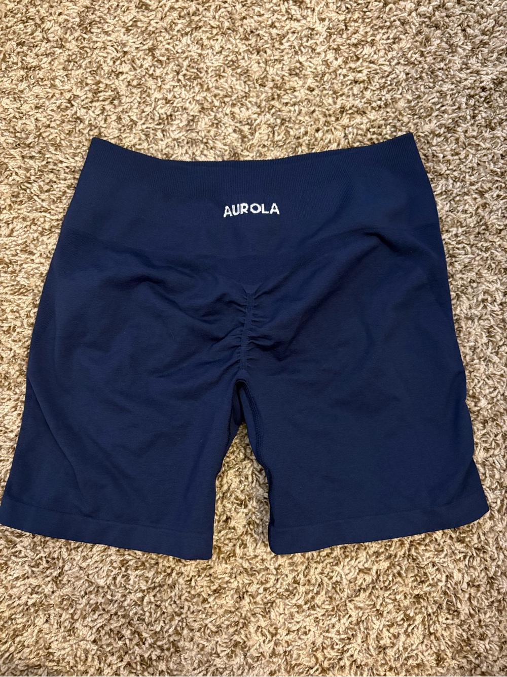 Aurola Workout shorts, size L